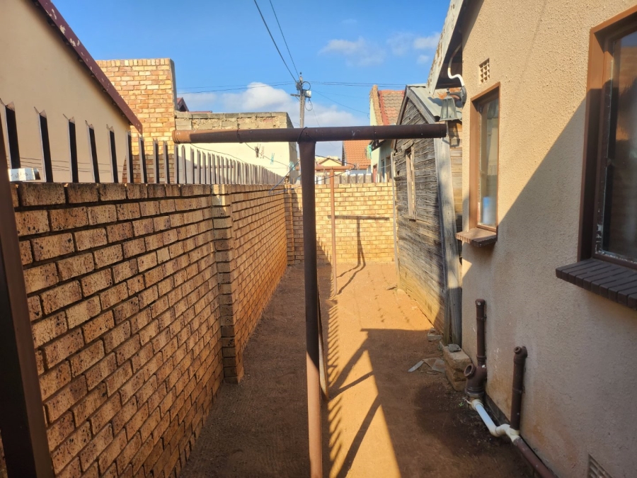 3 Bedroom Property for Sale in Mabopane Unit X North West